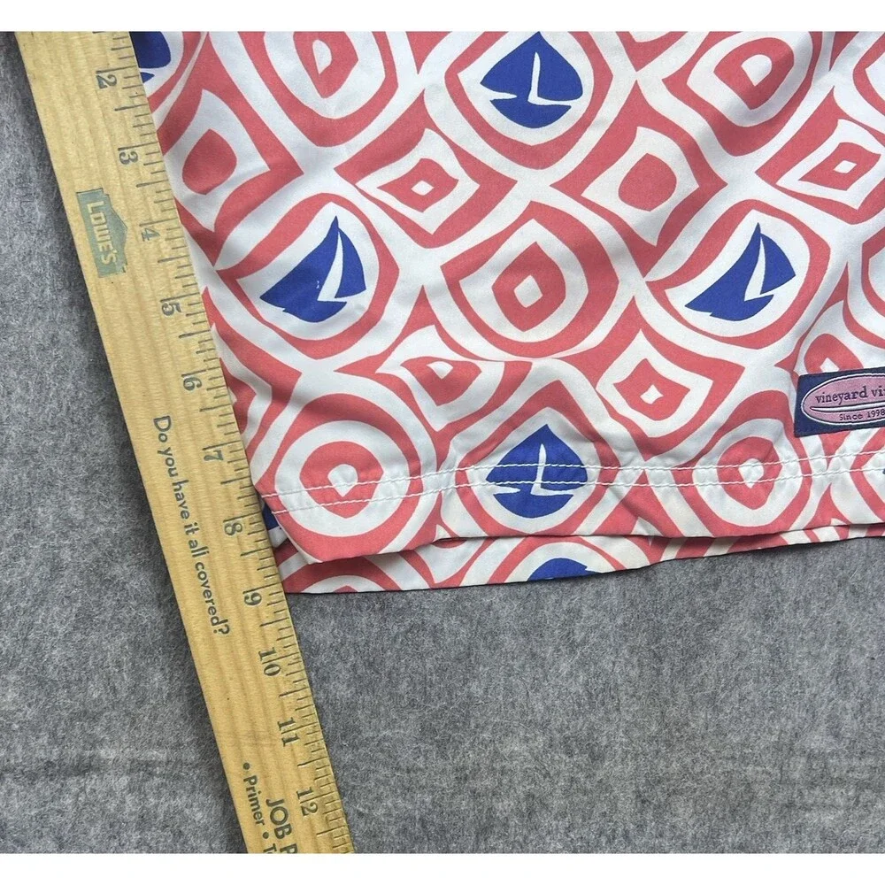 Vineyard Vines Men's Chappy Swim Trunks Board Shorts Red Blue Boats Swim Size 38